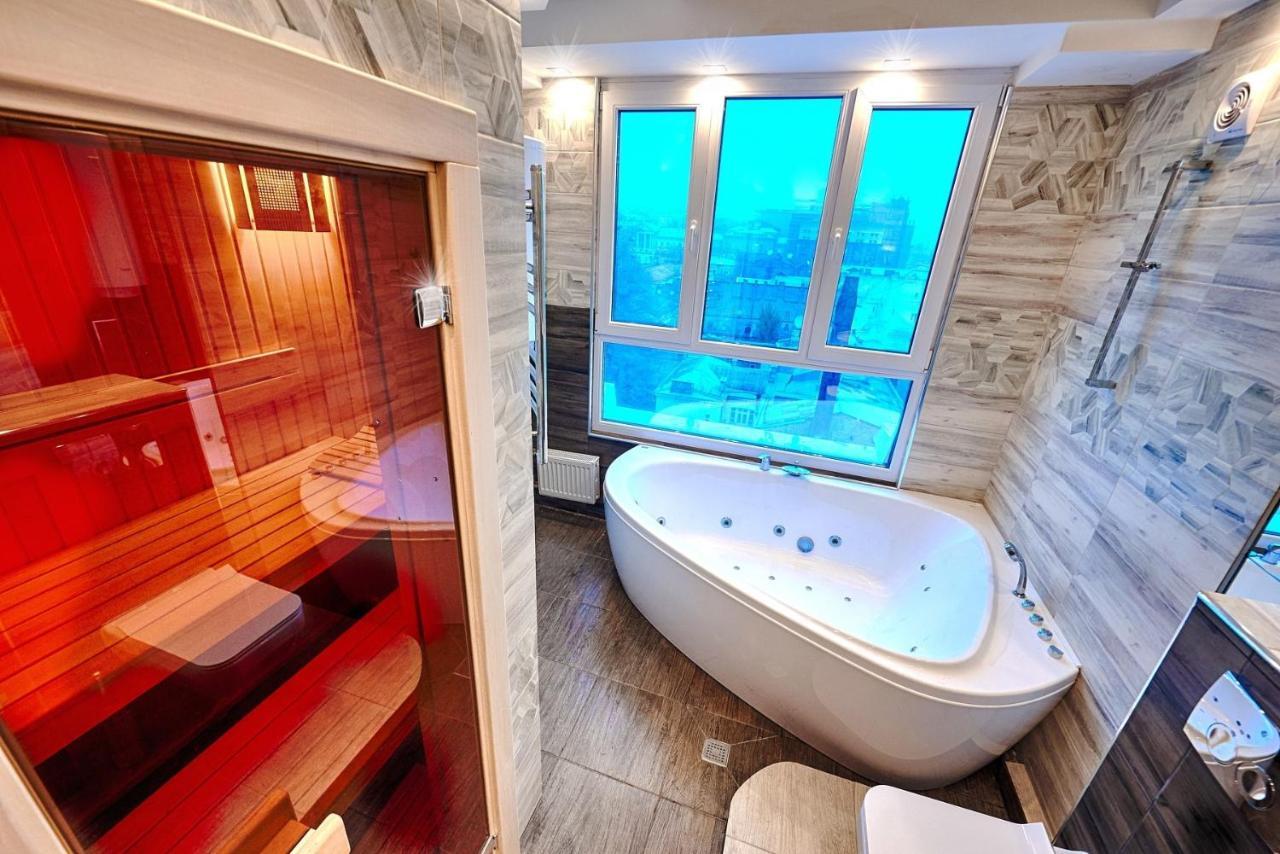 Sauna, Big Jacuzzi , Khreshchatyk Apartments Kiev Exteriör bild