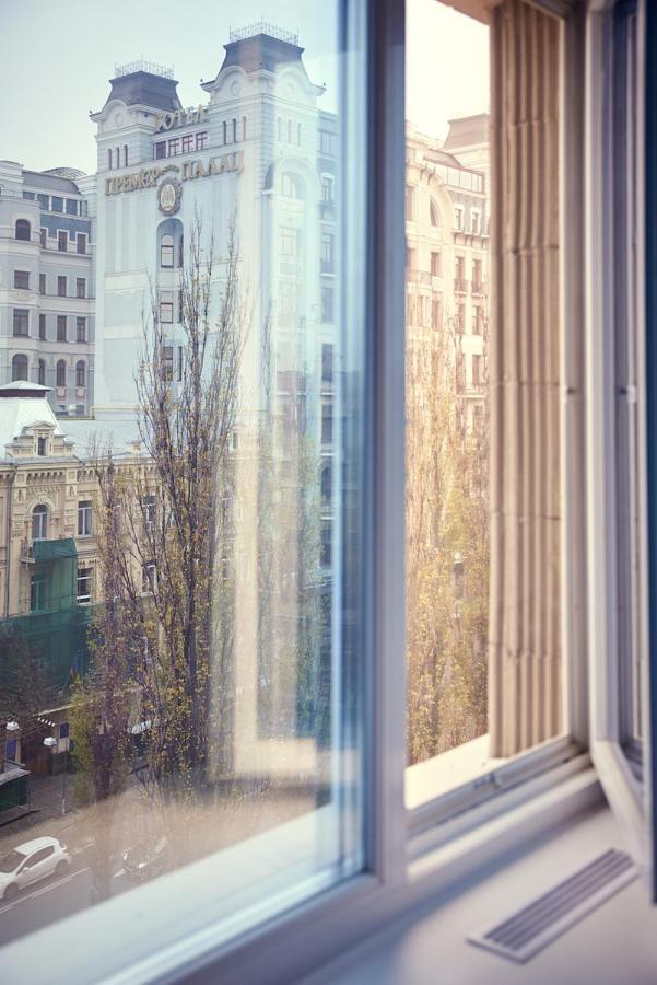 Sauna, Big Jacuzzi , Khreshchatyk Apartments Kiev Exteriör bild