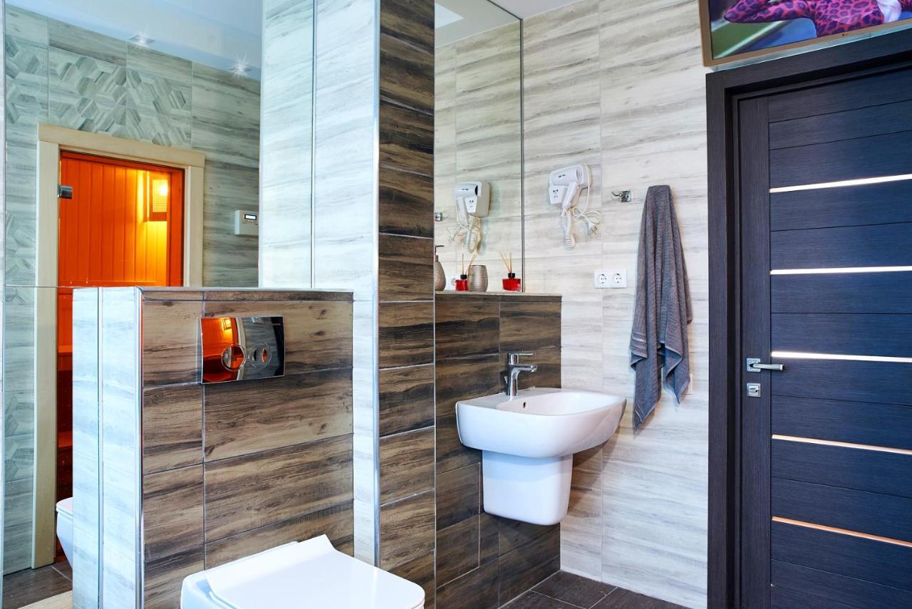 Sauna, Big Jacuzzi , Khreshchatyk Apartments Kiev Exteriör bild